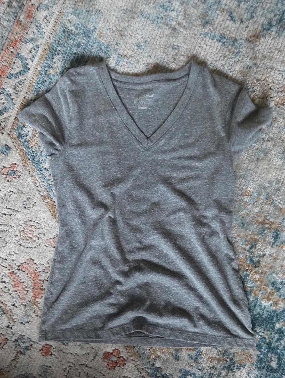Universal Thread Women's V-Neck Short Sleeve Top - Gray